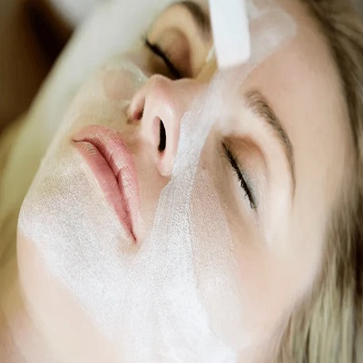 6 Benefits To Getting A Monthly Facial